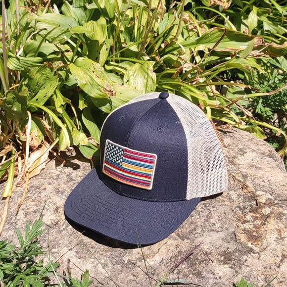 Ariat USA Flag Patch Logo Hat In Navy Blue Trucker Style Snapback - Picture 1 of 7